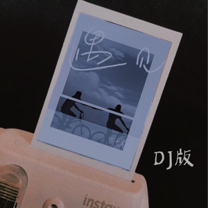 护士脱了精光让人吃㊙️奶小说
